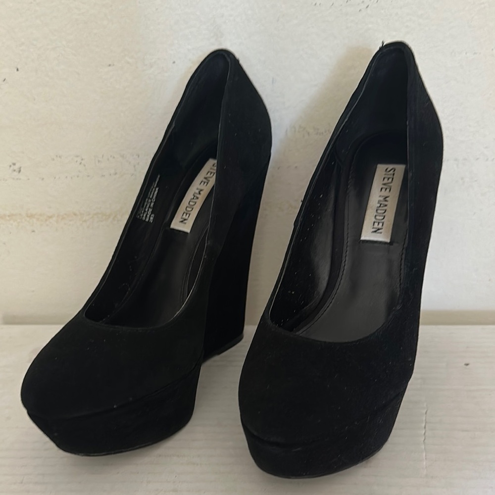 Steve Madden Black Suede Wedge Heels
